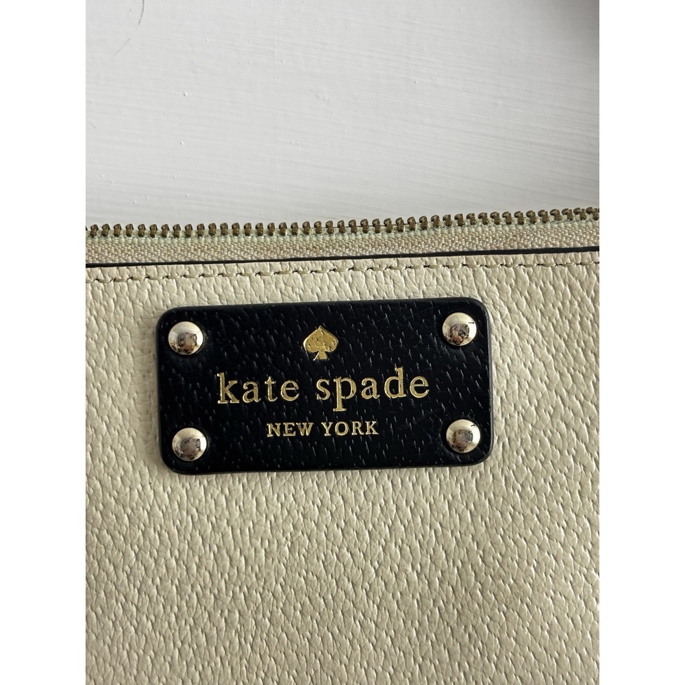 Kate Spade White Leather Clutch Purse 0228 - Picture 2 of 11